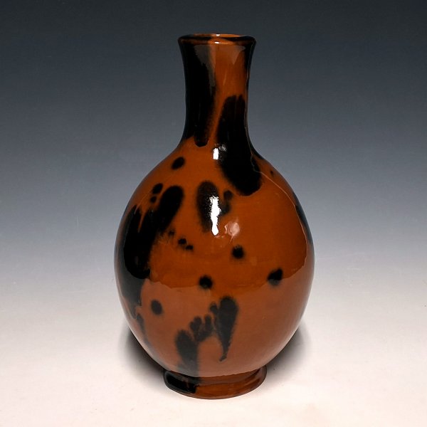 Bottle Vase, Norwalk