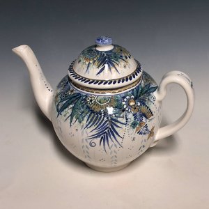 Teapot, Floral Shoulder