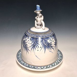 Covered Potter Dish